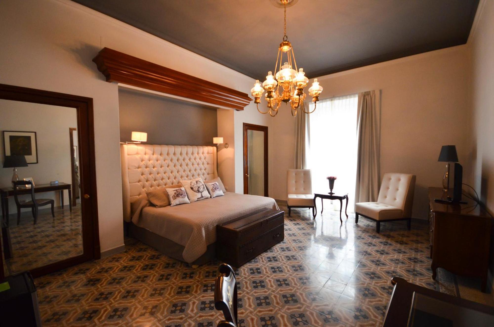 Hotel Boutique Casa Del Jardin Aguascalientes Oda fotoğraf
